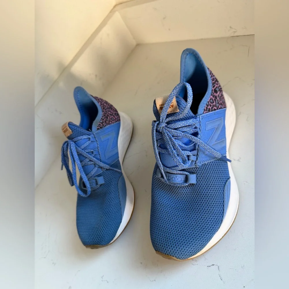 New Balance- Fresh Foam Roav‎ Women's Running Shoes Blue Leopard Print